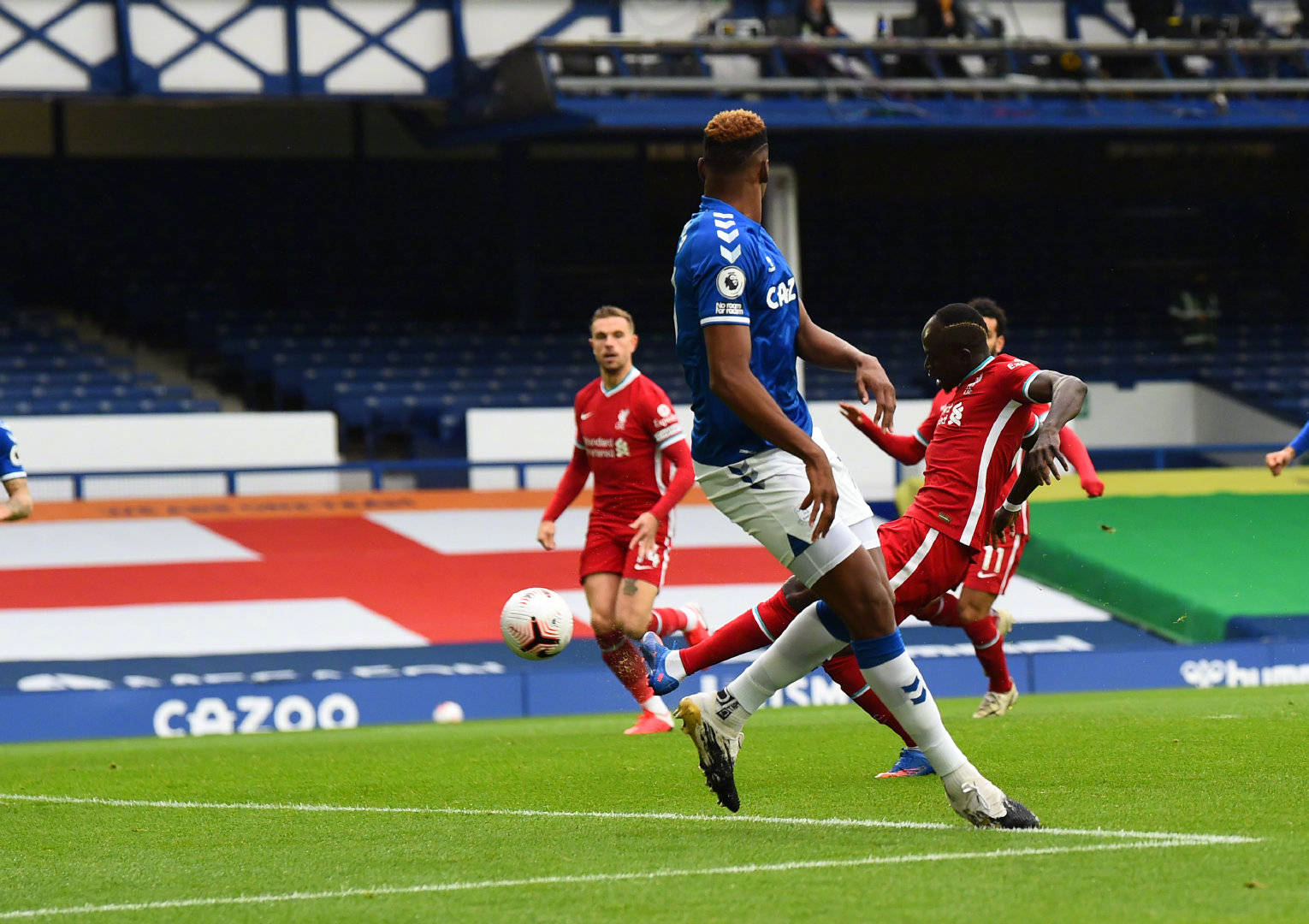 尤其在20 尤其在20