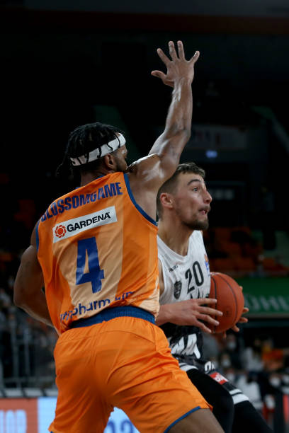 的阵容打出 的阵容打出